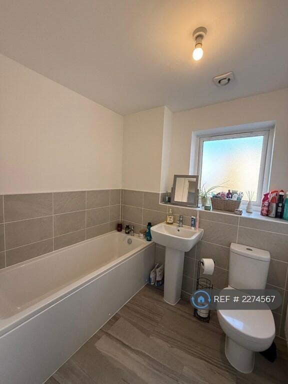 Bathroom - Tub And Vanity