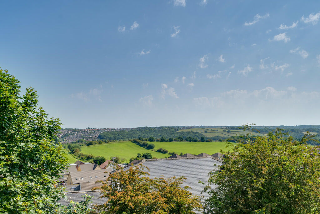 Sunny Court, Batley