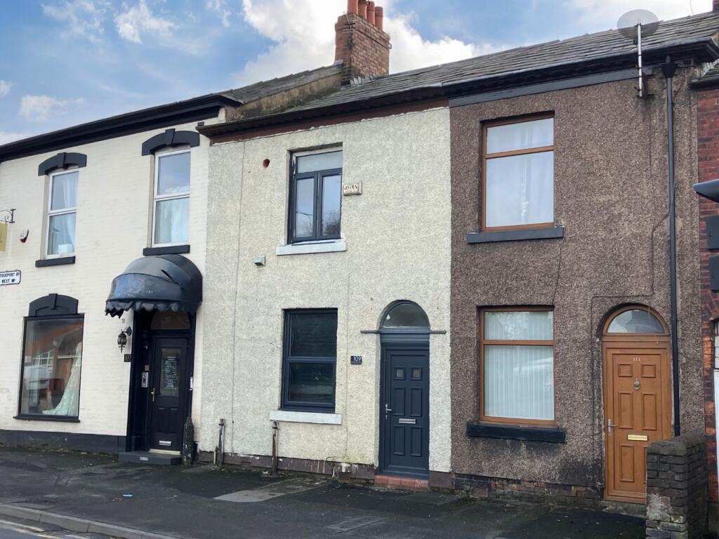 Stockport Road West, Bredbury, Stockport, Cheshire, SK6 2AN