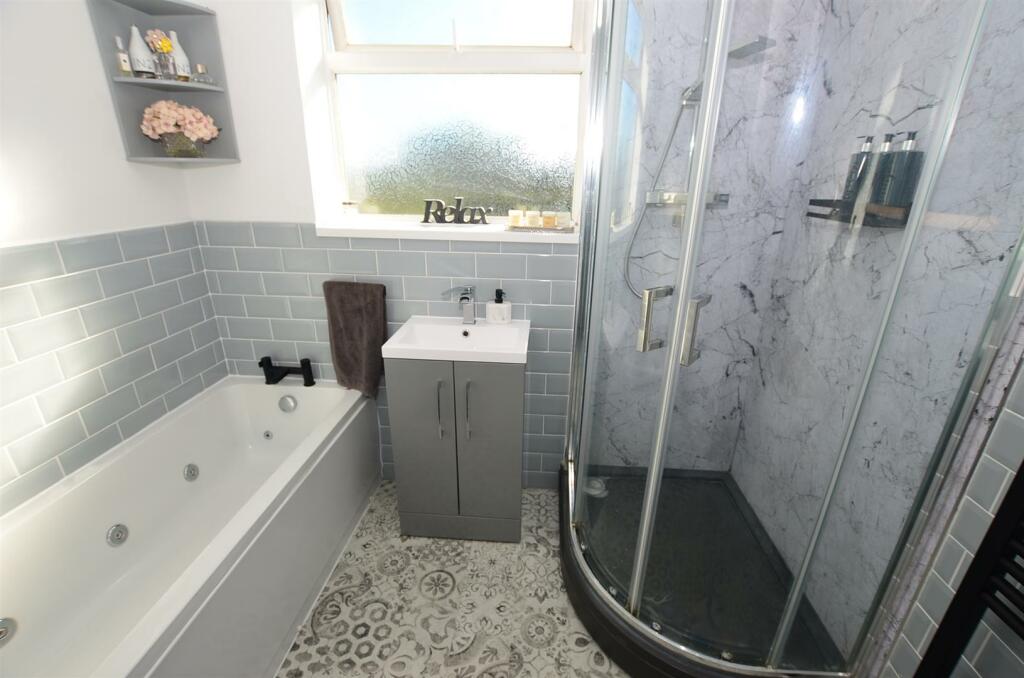 Main Bathroom