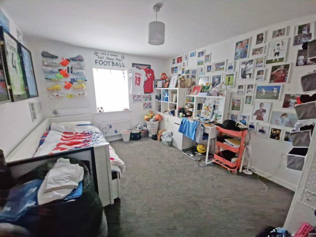 Bedroom2.jpg