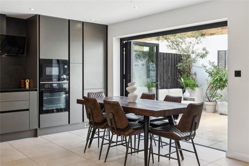 Kitchen/Family Room