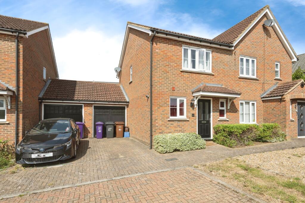 Hunt Hill Close, Stevenage, Hertfordshire, SG1