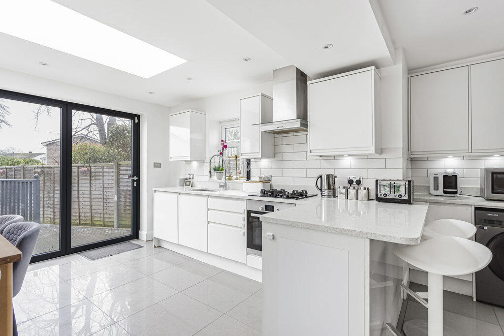 Kitchen/Dining Area