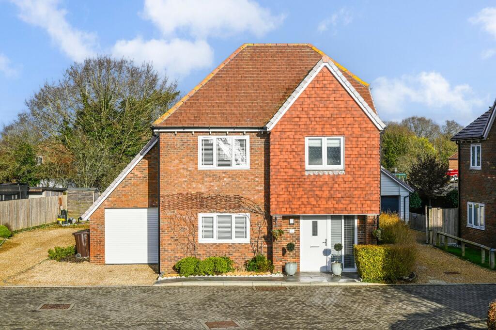 Kings Close, Shadoxhurst, Ashford, Kent, TN26