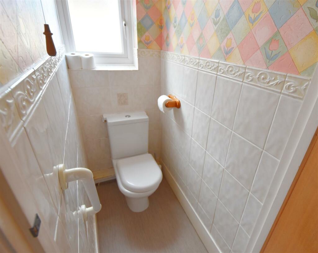 Upstairs toilet.jpg