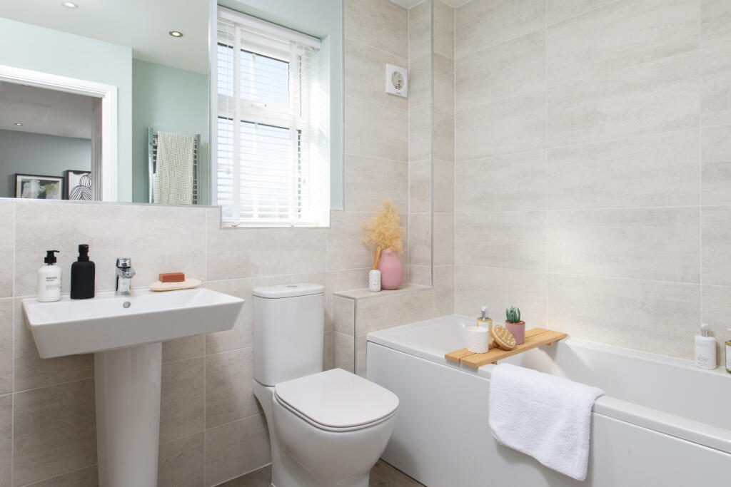 Inside view of 4 bedroom detached Hollinwood main bathroom