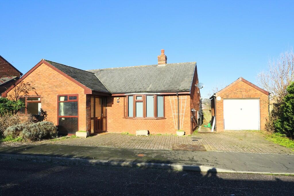 Detached bungalow with no chain