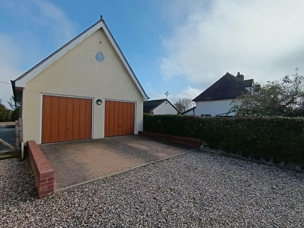 Garage/Annexe