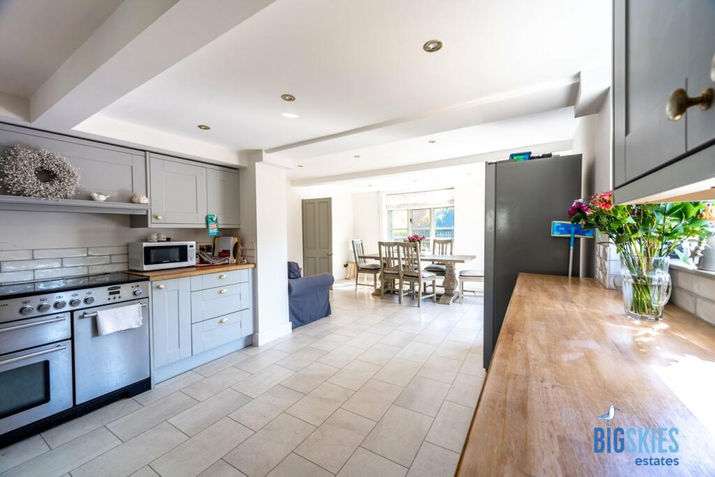 Kitchen Dining Room 