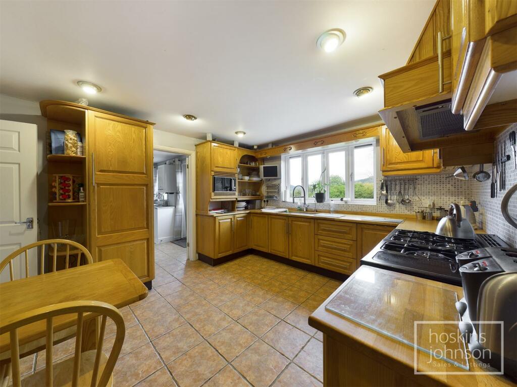 Kitchen/Breakfast Room