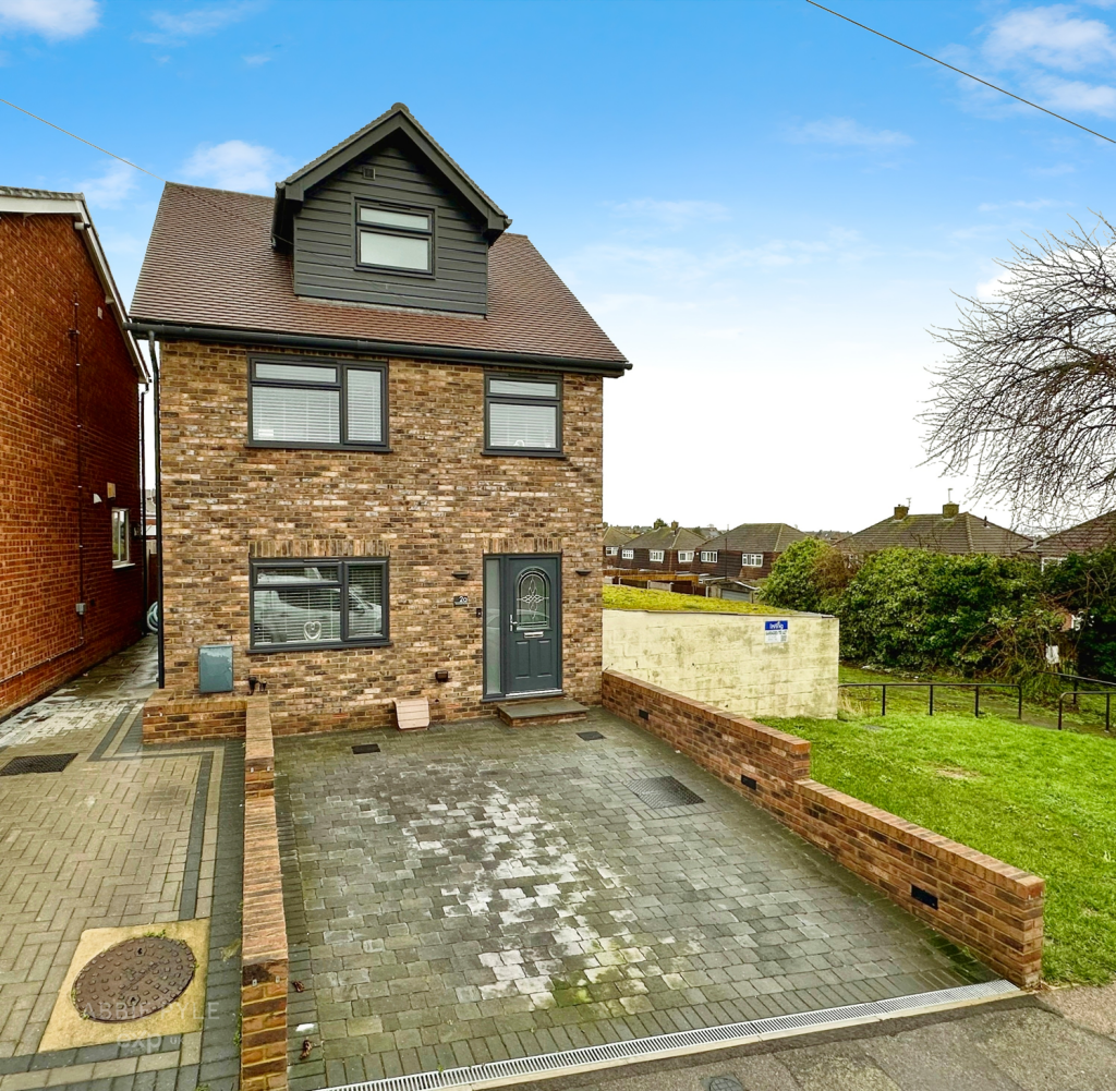 Morement Road, Hoo, Rochester, Kent, ME3 9DA