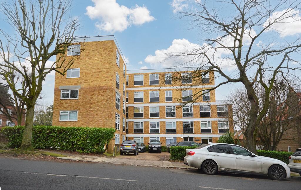 Flat 15 Longacre Court, Argyle Road, Ealing, London, W13 0DA