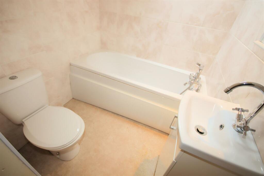 En-suite Bathroom