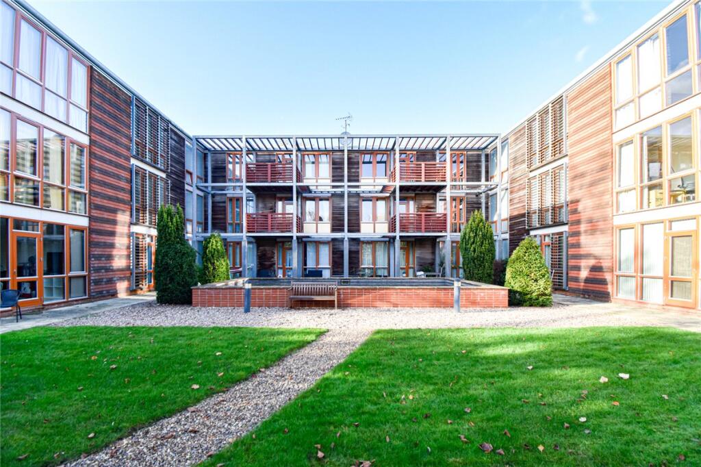 Meadowcroft, Cambridge, CB4