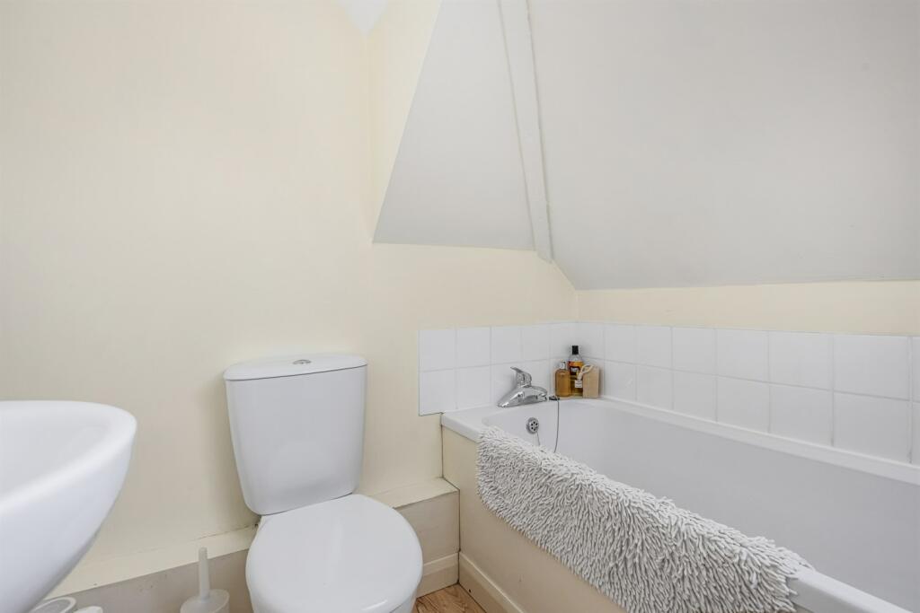 En Suite Bathroom