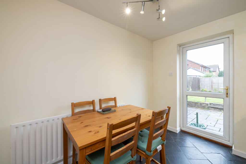 KITCHEN DINING ROOM