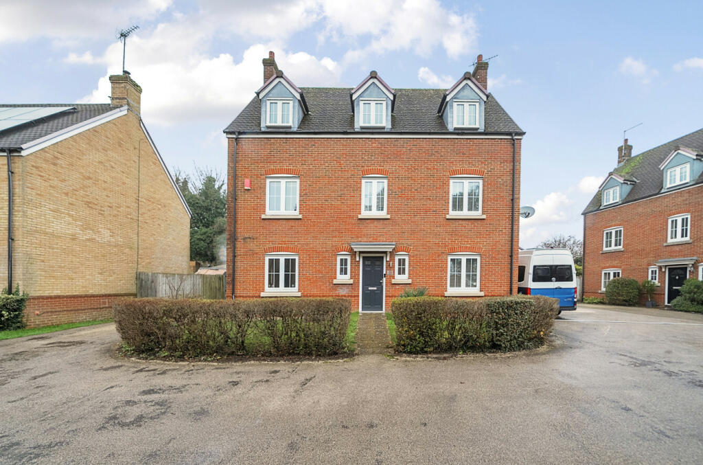 Connaught Way, Alton, Hampshire, GU34