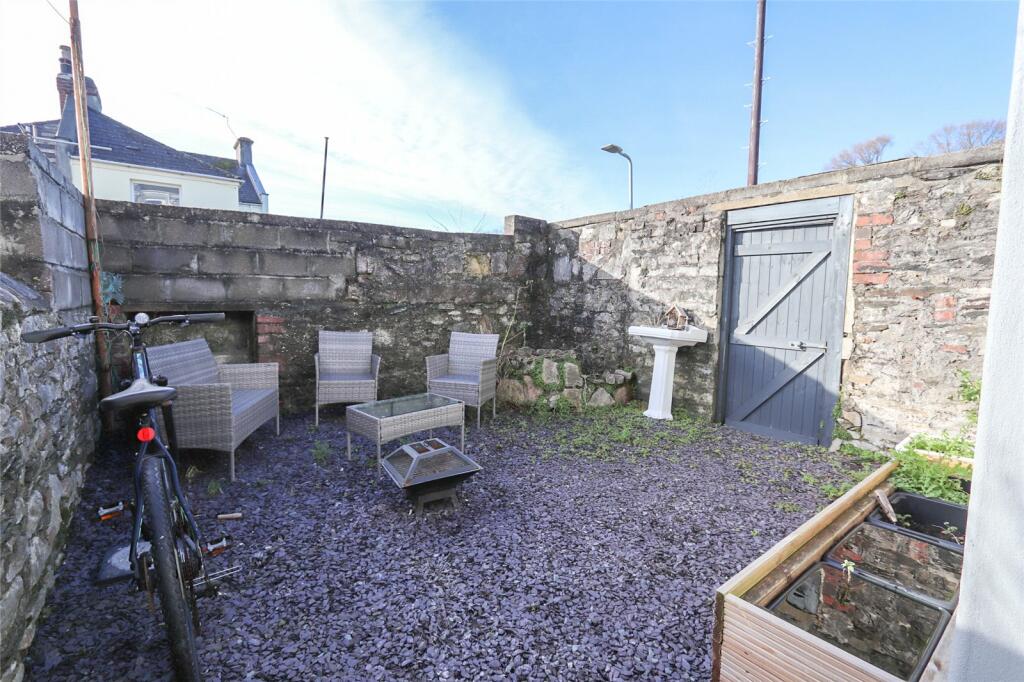 Courtyard Garden