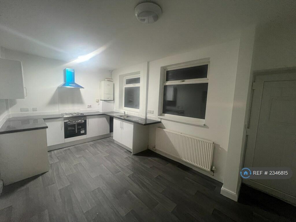 Chesterton Road, Oldham, OL1