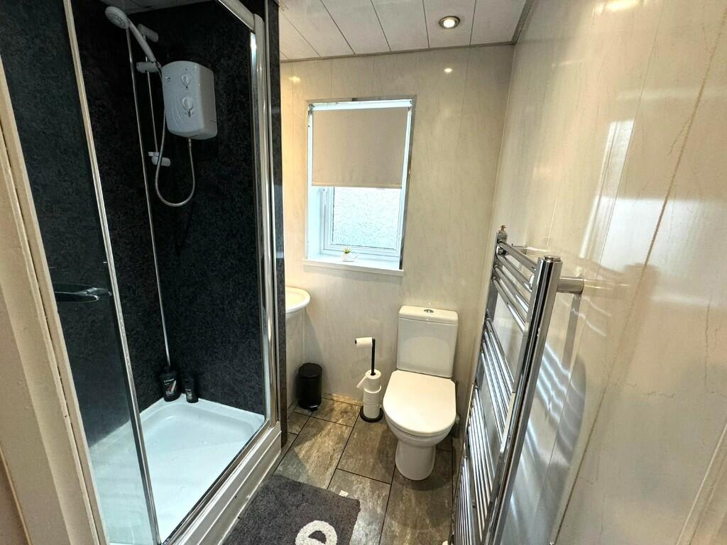 SHOWER / WC