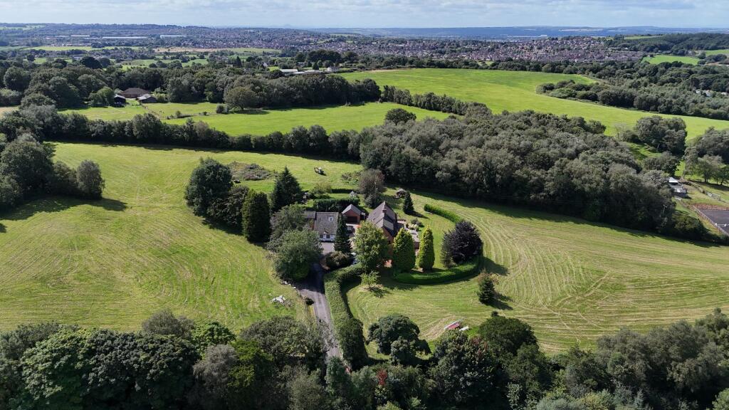 Hillside Farm and Hillside Cottage, Sheepwash, Caverswall, ST11