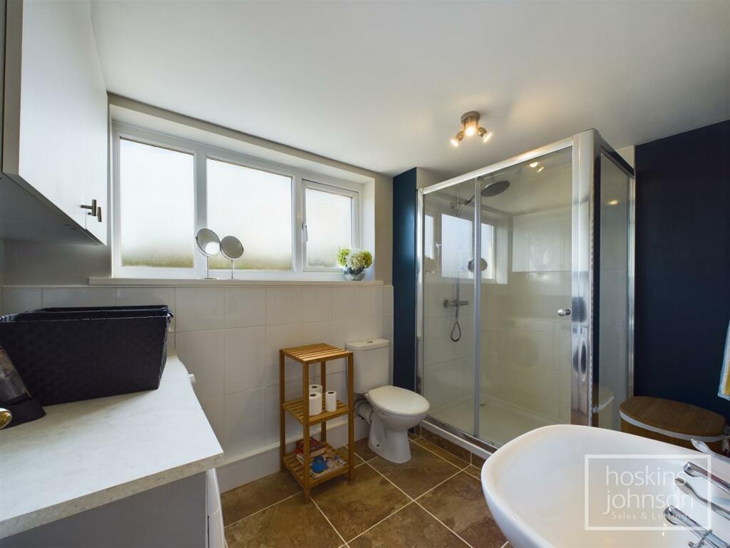 Utility/Shower Room