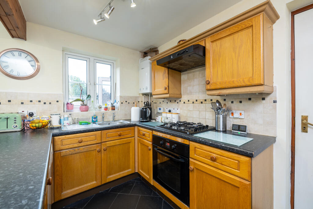 KITCHEN DINING ROOM