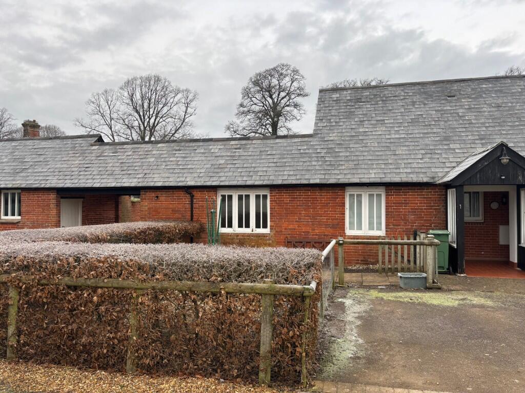 1 Summerdown Courtyard, Malshanger, Basingstoke, Hampshire RG23 7ES