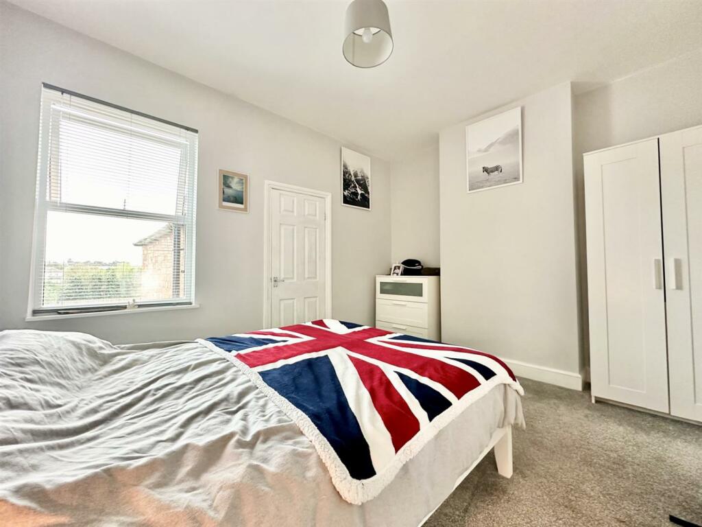 Bedroom1.jpg