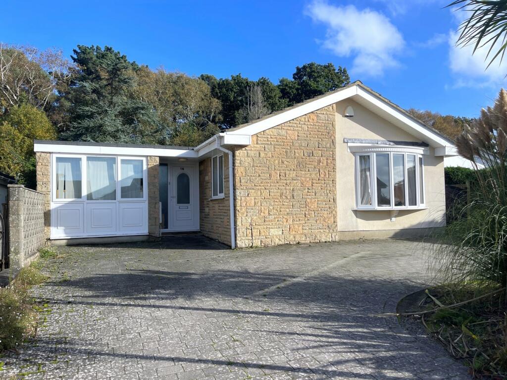 Jennings Road, Conifer Park, Poole, BH14