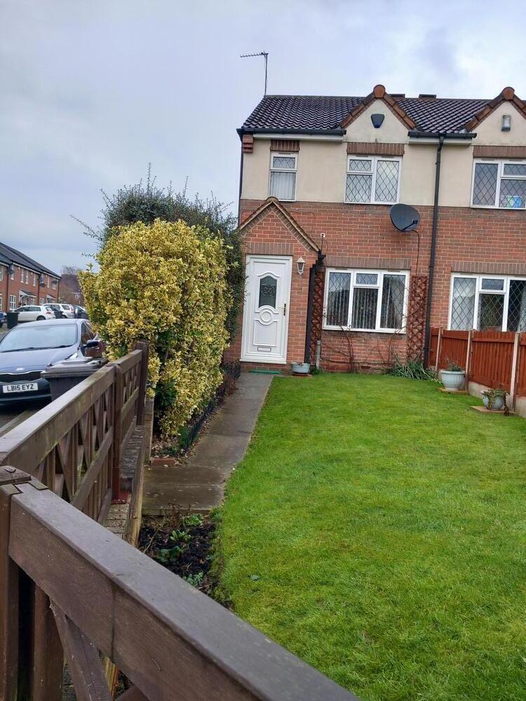 Poplar Grove, Lundwood, Barnsley, S71 5HA