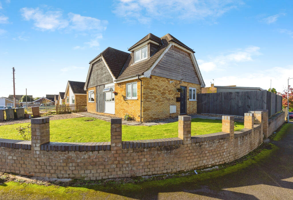 Charlton Close, Ashford, Kent