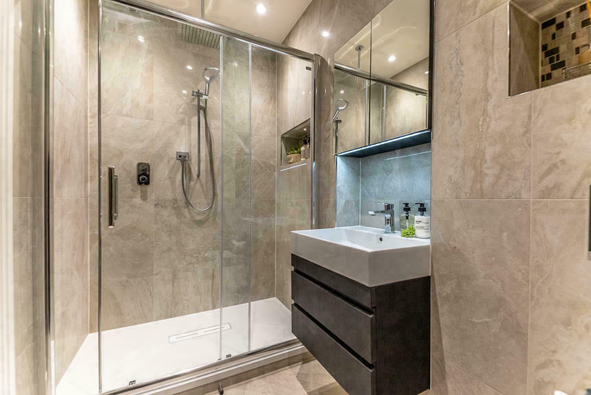 Master Ensuite