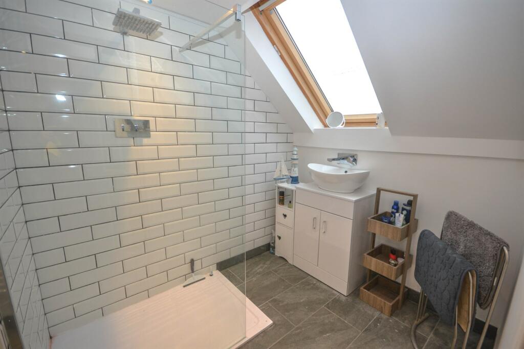 En Suite Shower Room