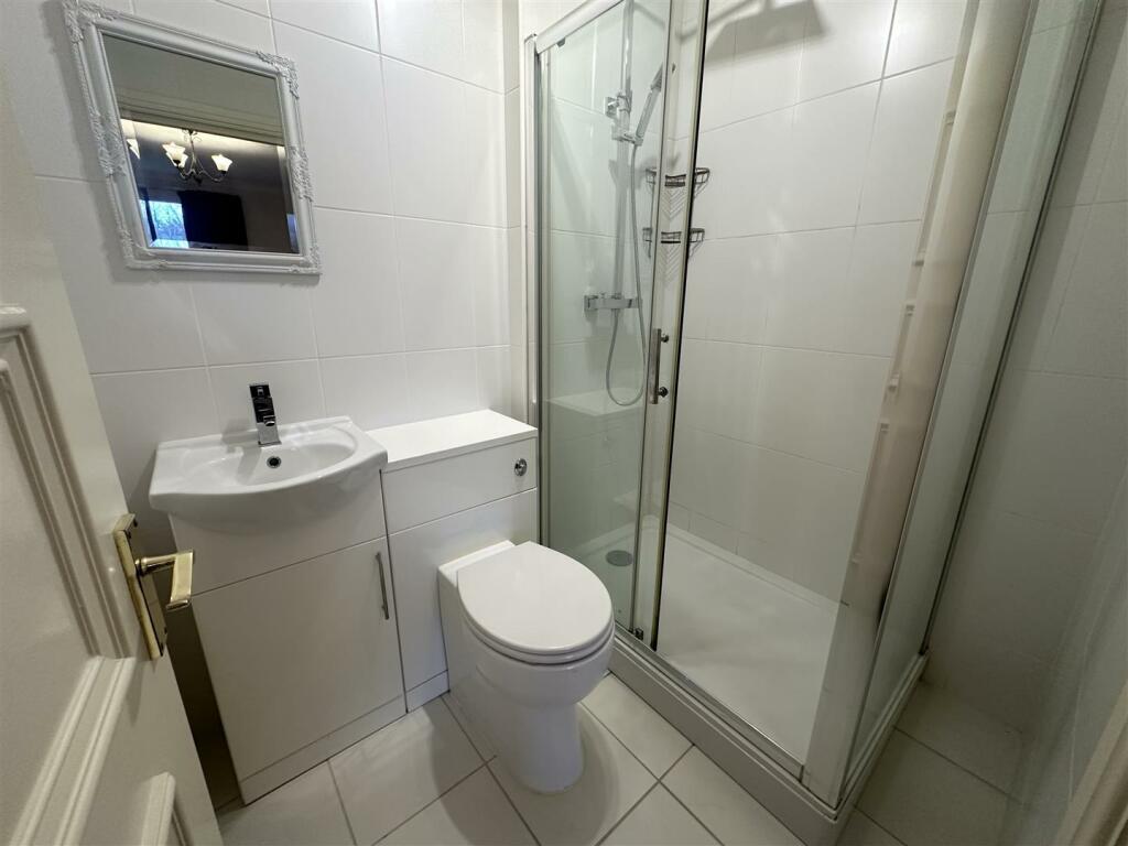 Ensuite Shower Room