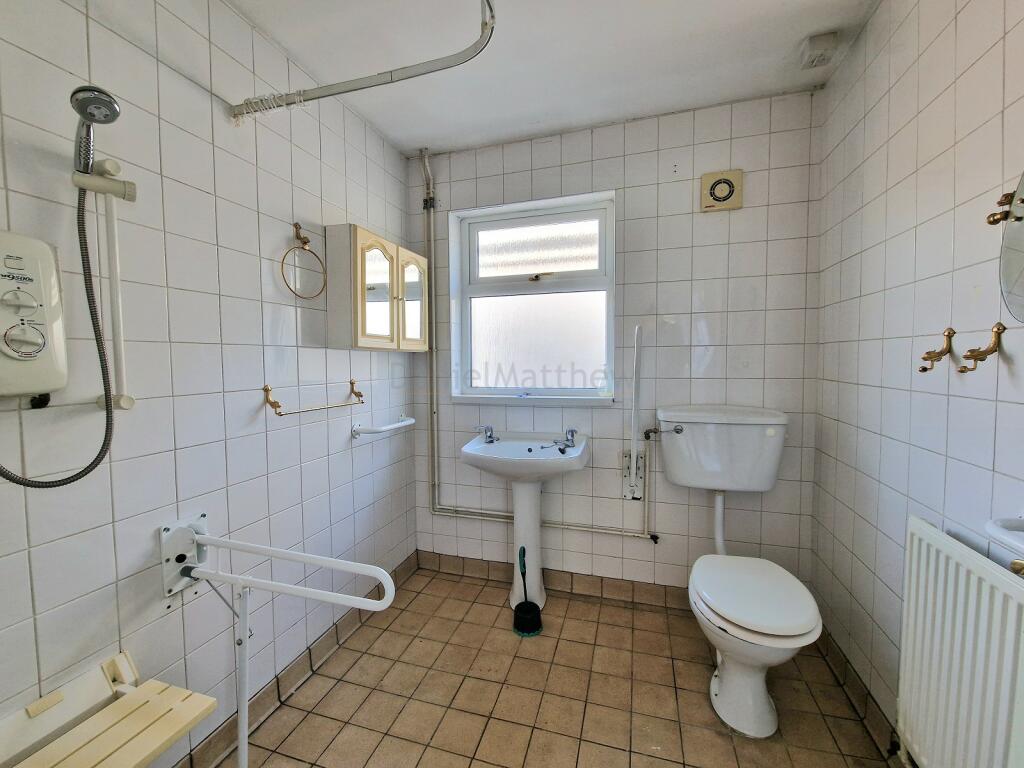 Shower Room / WC