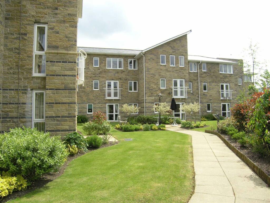 Communal Gardens and Parking