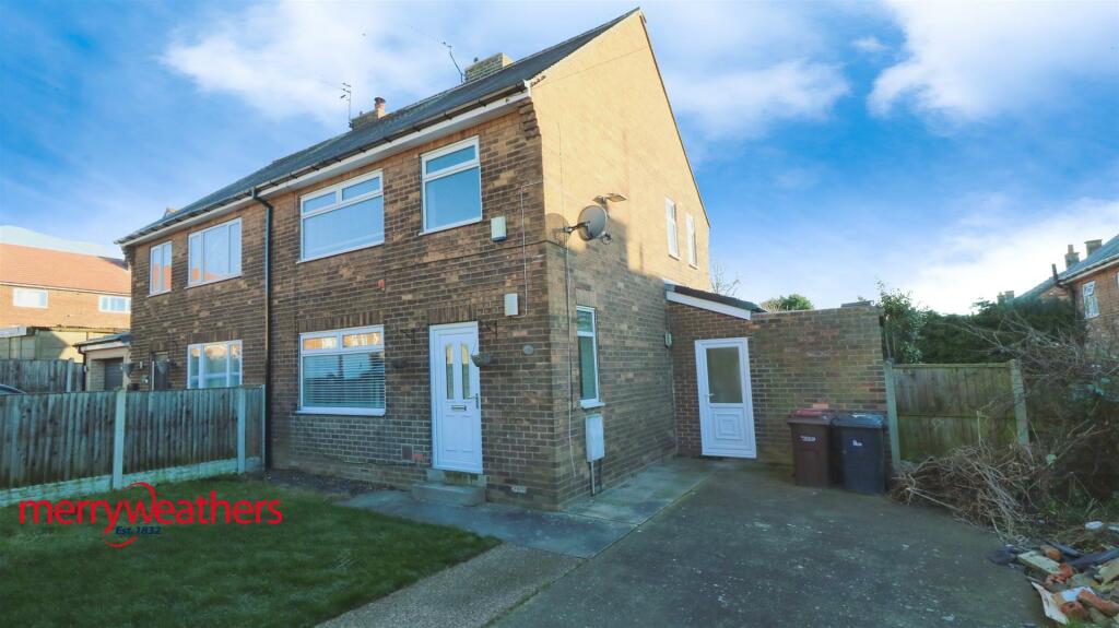 Hollytree Avenue, Maltby, Rotherham. S66 8DY