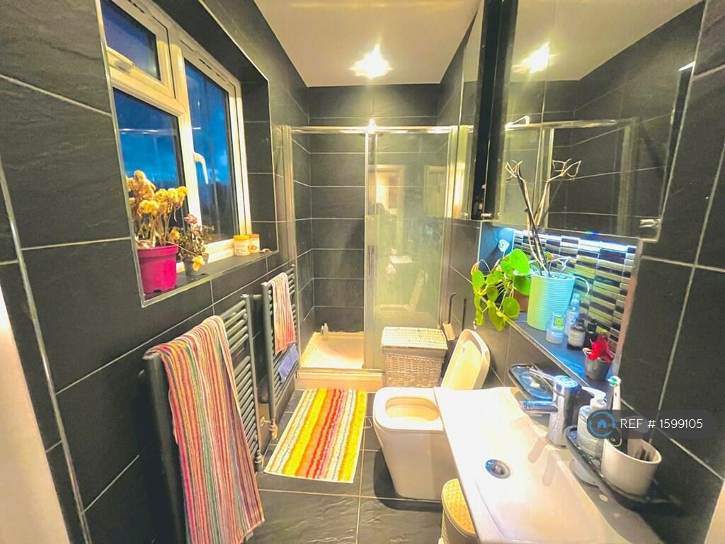 Ensuite Bathroom