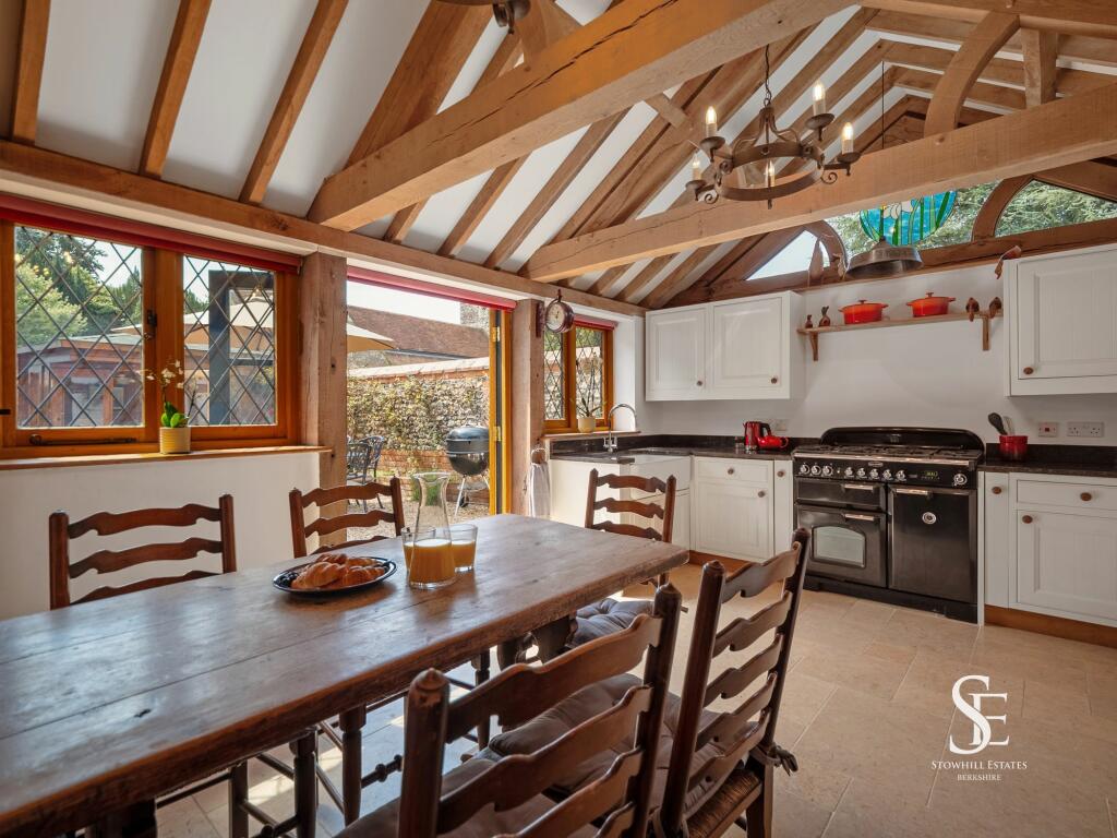 Kitchen to Courtyard