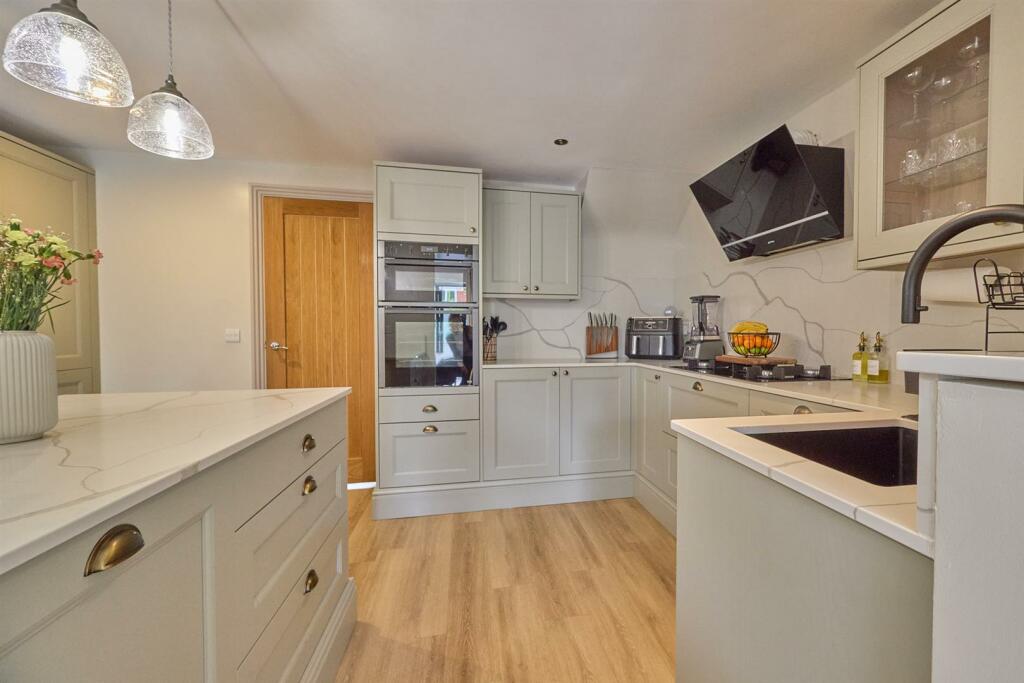 Refitted luxury dining kitchen to rear