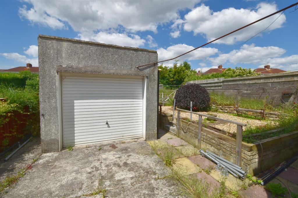 Garage and rear garden.jpg