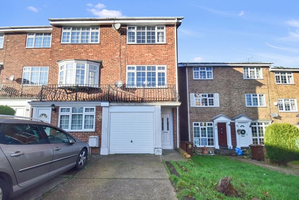 Wheatcroft Grove, Rainham, Gillingham, ME8