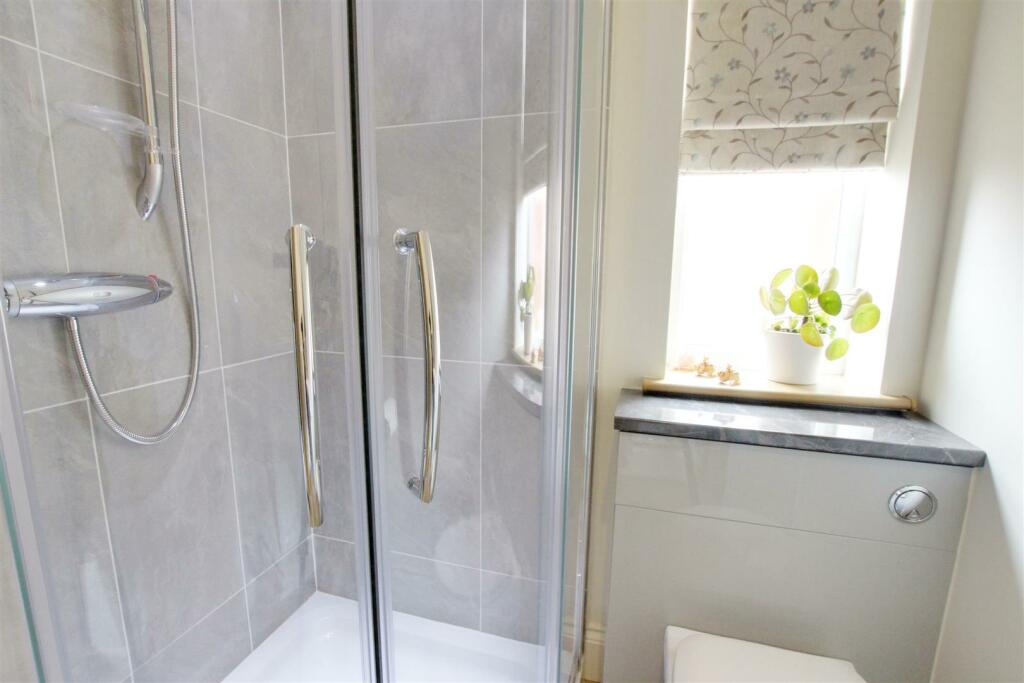 En-suite shower room