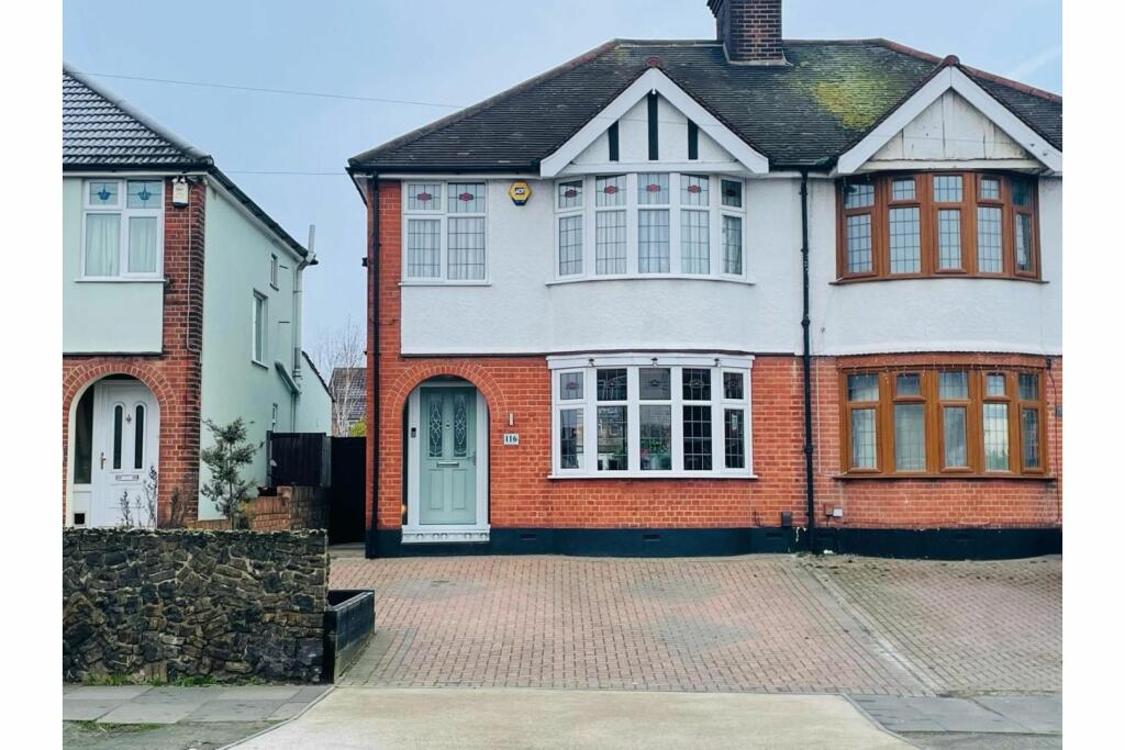 Rectory Road, Grays, RM17