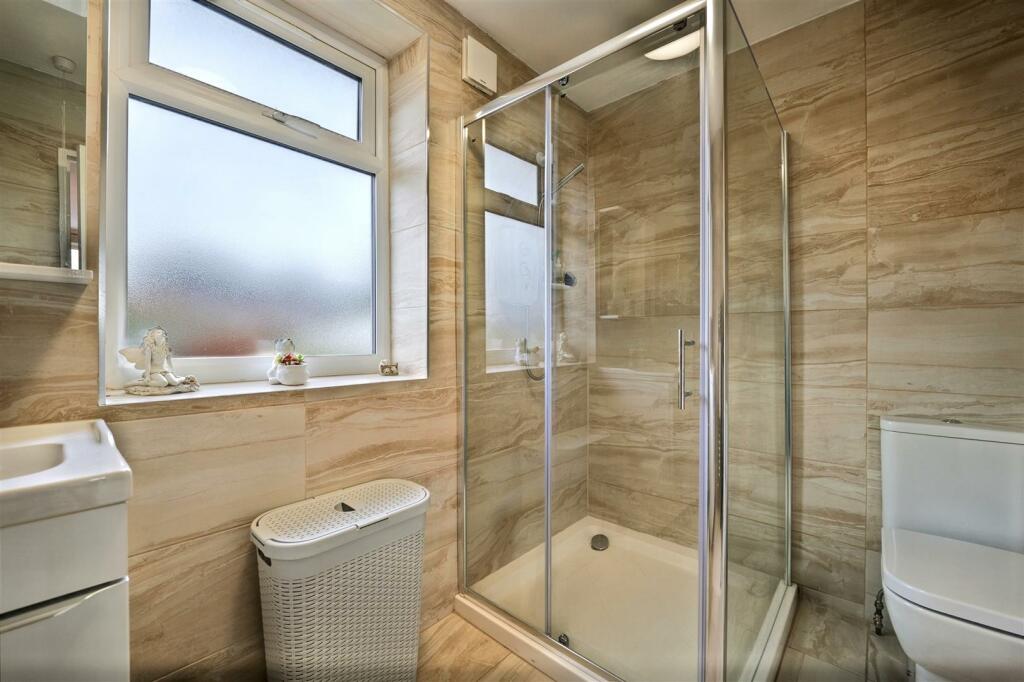 Ensuite Shower Room