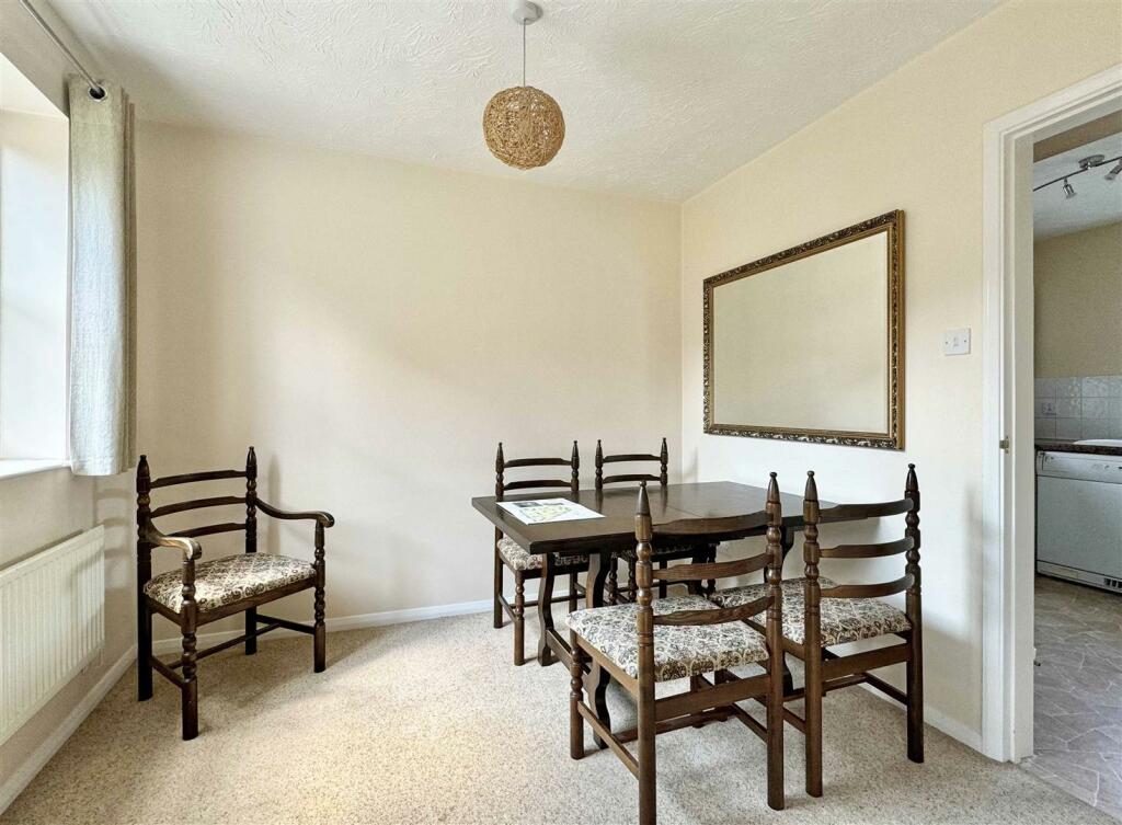 Dining Room.jpg