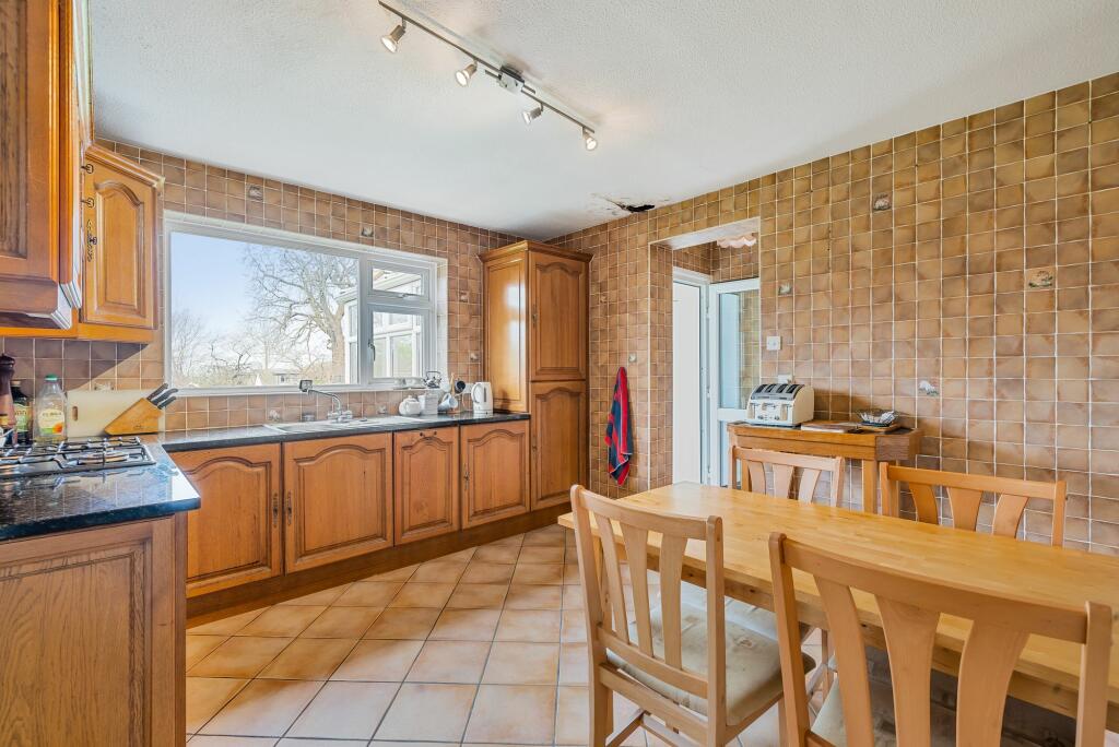 Kitchen/Breakfast Room