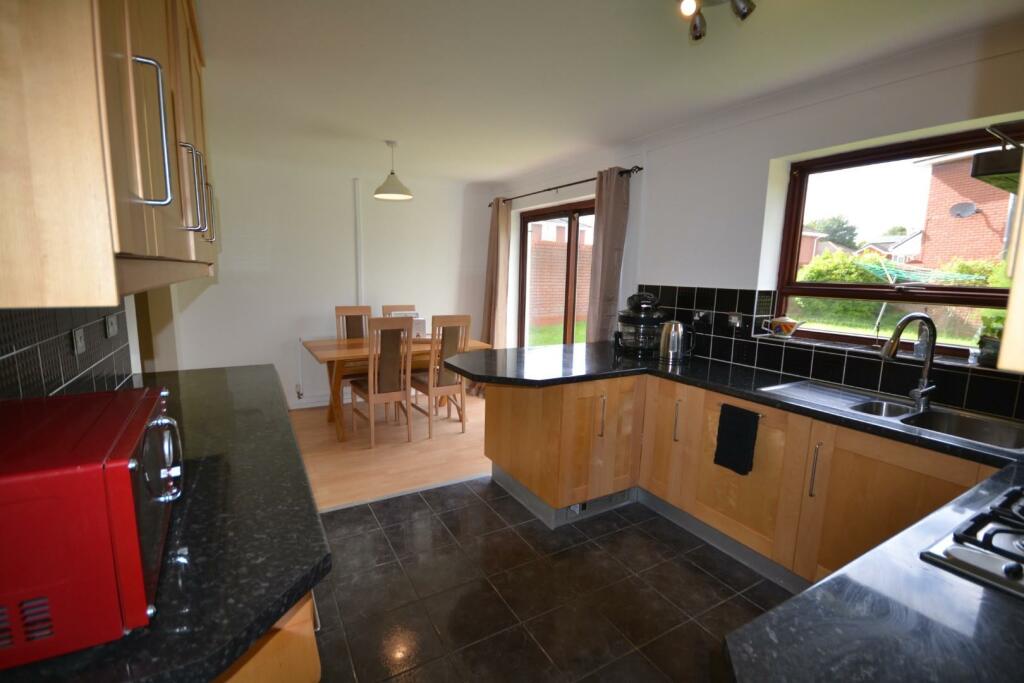 OPEN PLAN KITCHEN/DINER